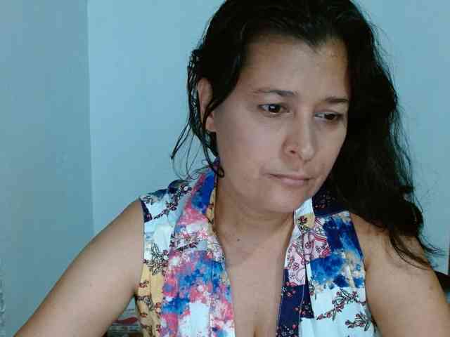 Adrianamilf webcam