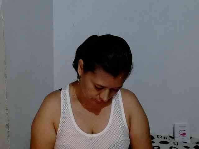 Adrianamilf webcam