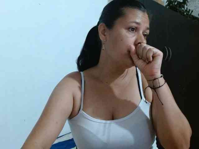 Adrianamilf webcam