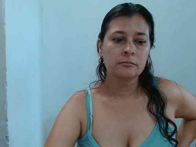 Adrianamilf webcam
