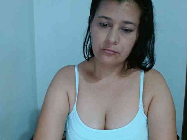 Adrianamilf webcam