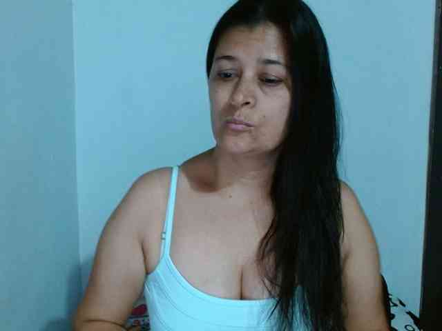 Adrianamilf webcam