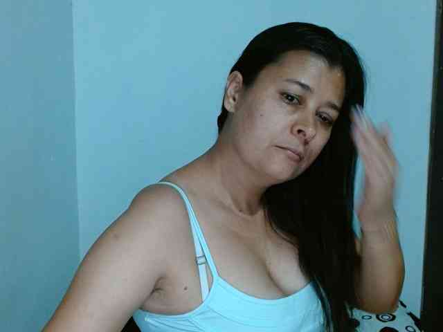 Adrianamilf webcam