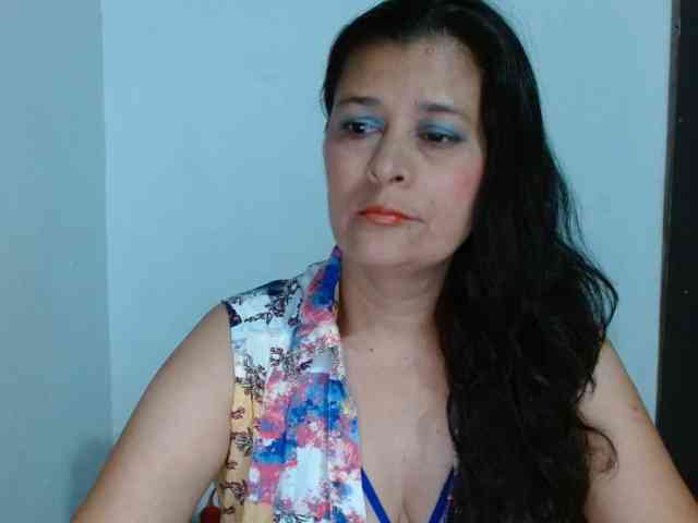 Adrianamilf webcam