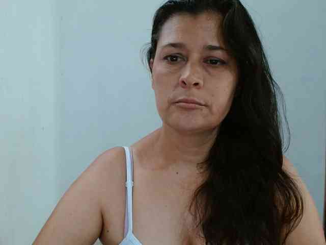 Adrianamilf webcam