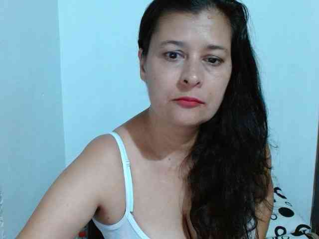 Adrianamilf webcam