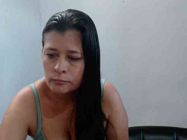 Adrianamilf Adrianamilf