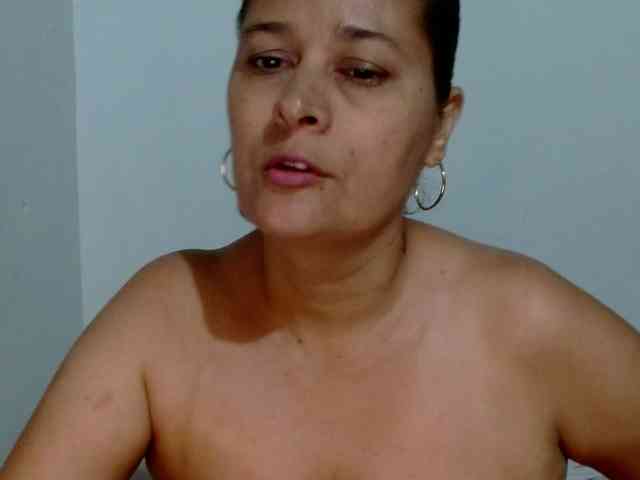 Adrianamilf Adrianamilf