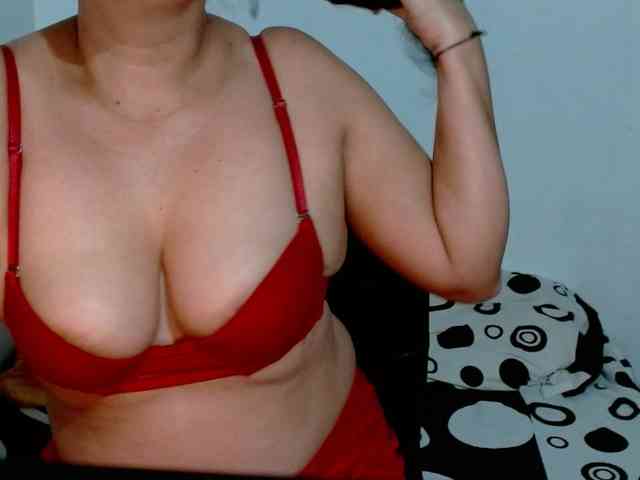 Adrianamilf webcam
