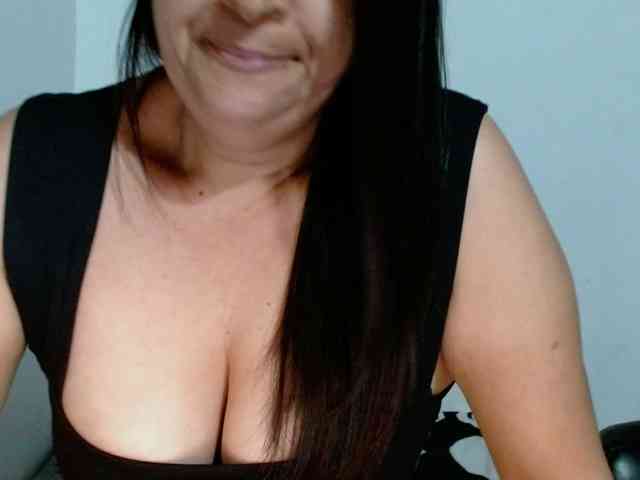 Adrianamilf Adrianamilf