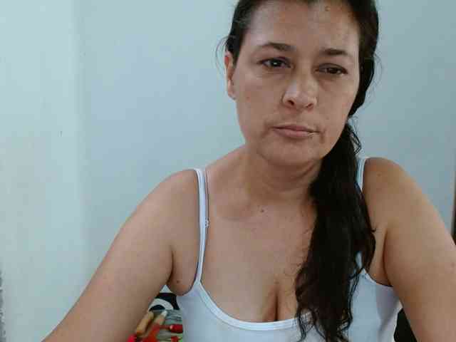Adrianamilf webcam