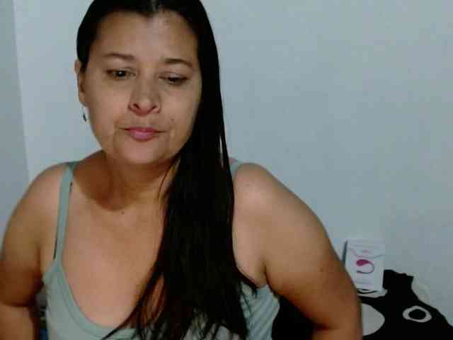 Adrianamilf webcam
