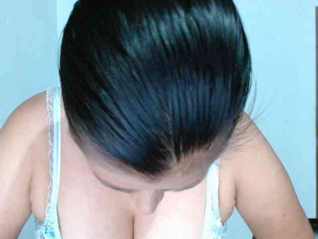 Adrianamilf webcam