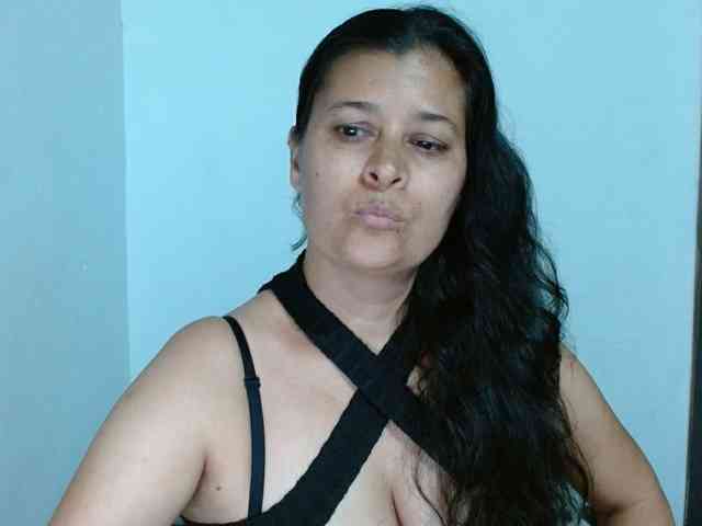 Adrianamilf webcam