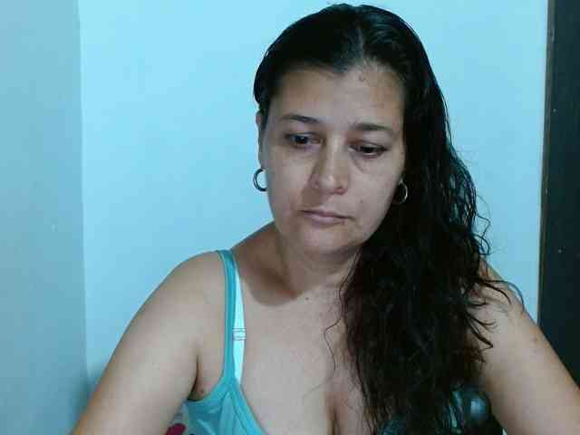 Adrianamilf webcam