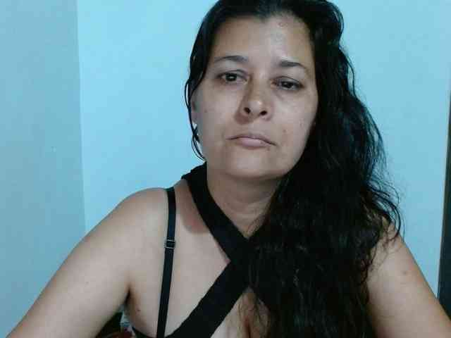 Adrianamilf webcam