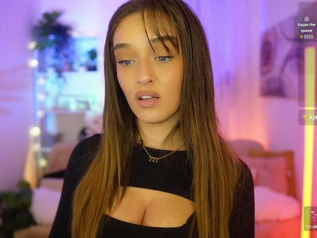 ClaraMia's BongaCams show and profile