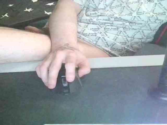 Hiruchi Live Webcam on BongaCams