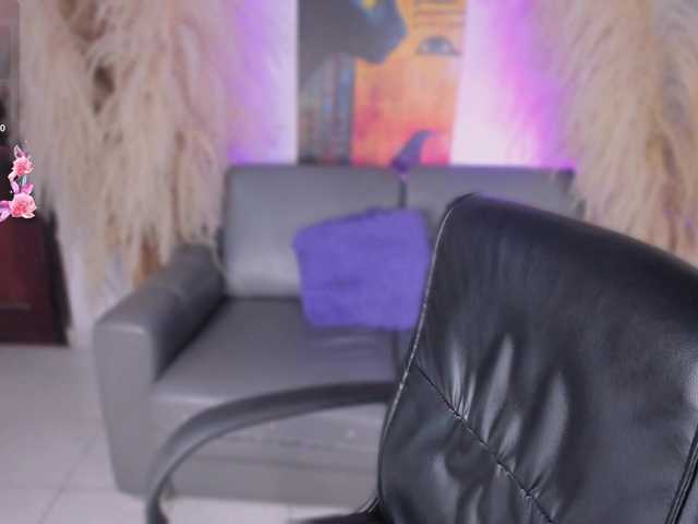 Eva-abaad's BongaCams show and profile