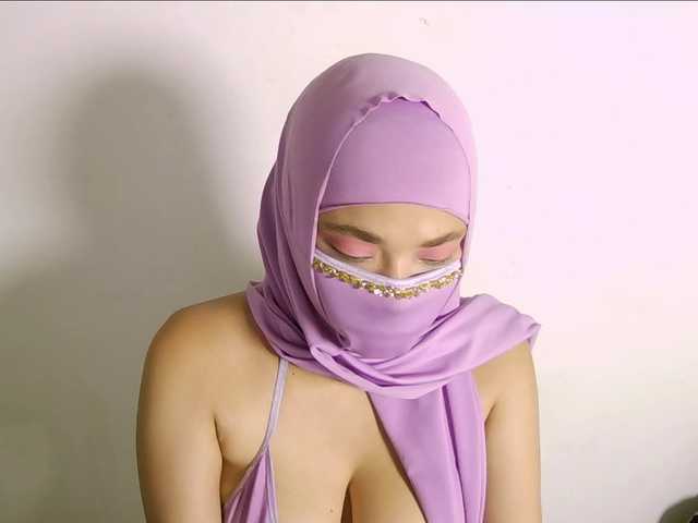 Eva-abaad's BongaCams show and profile