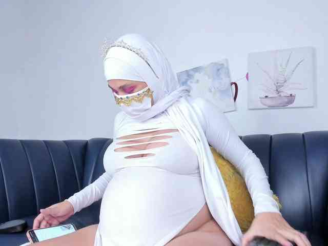 Eva-abaad webcam