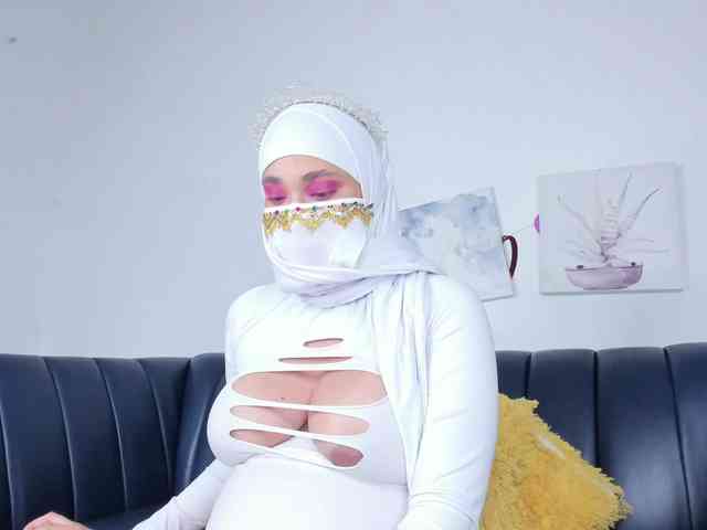 Eva-abaad webcam