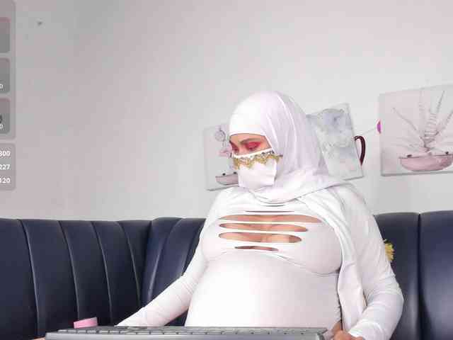 Eva-abaad webcam