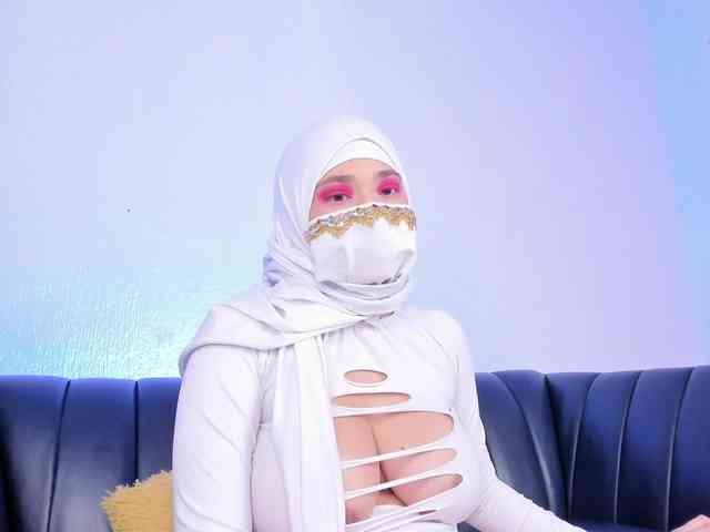 Eva-abaad webcam