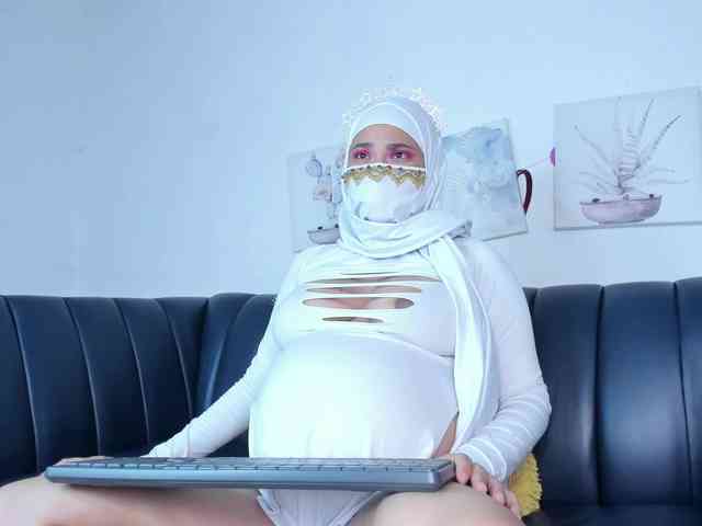 Eva-abaad webcam