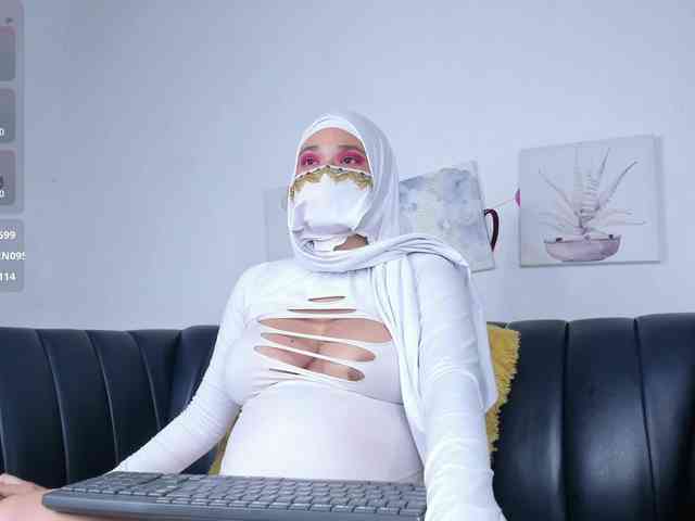 Eva-abaad webcam