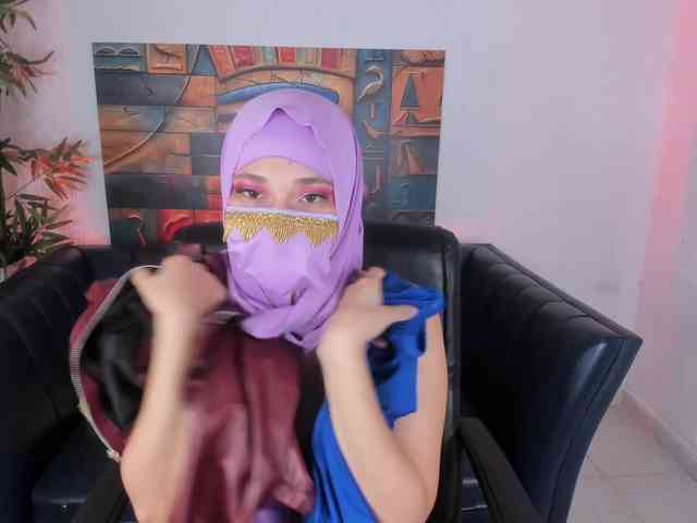 Eva-abaad webcam