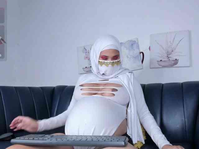 Eva-abaad webcam