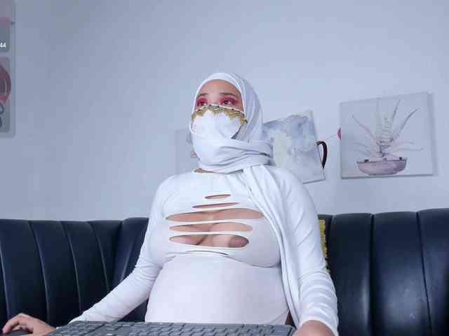 Eva-abaad webcam