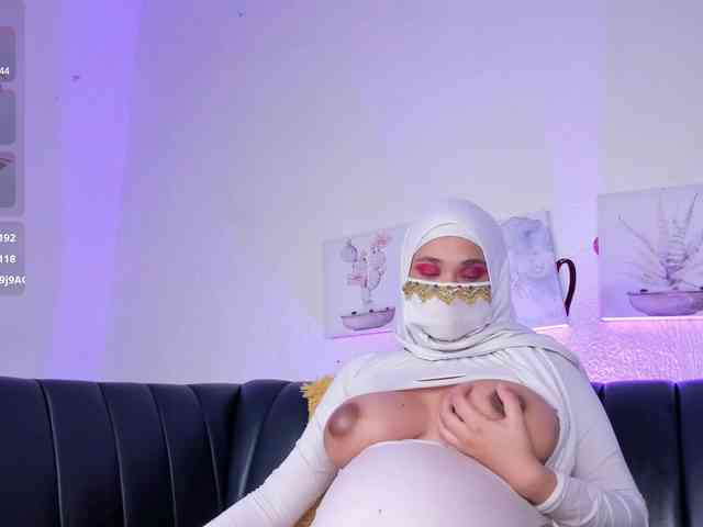 Eva-abaad webcam