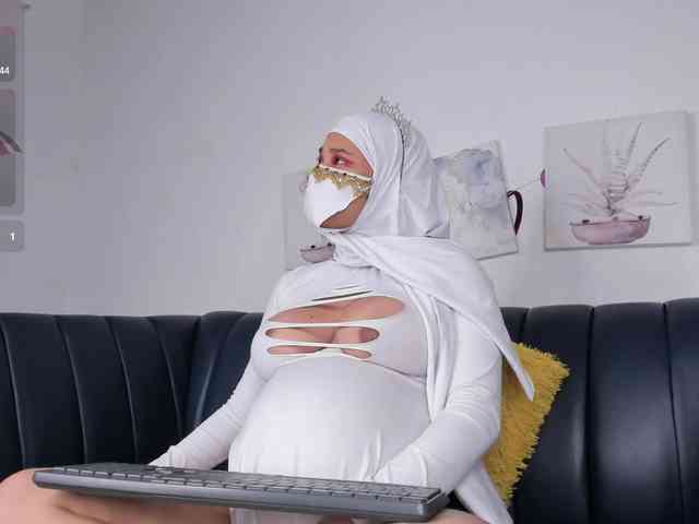 Eva-abaad webcam