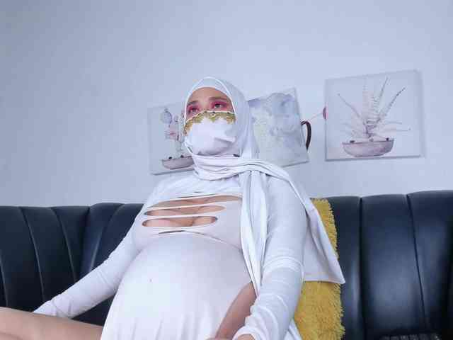 Eva-abaad webcam