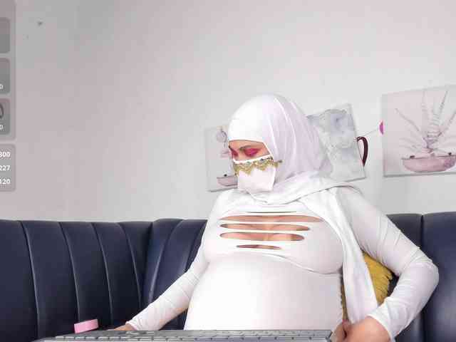 Eva-abaad webcam