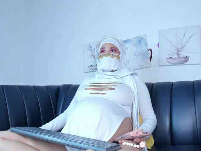 Eva-abaad webcam