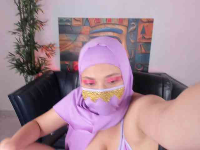 Eva-abaad webcam
