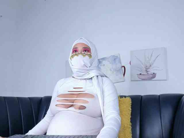 Eva-abaad webcam