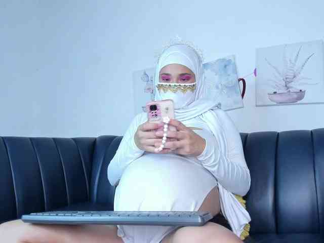 Eva-abaad webcam