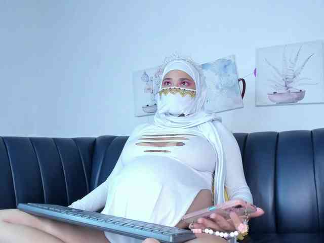Eva-abaad webcam