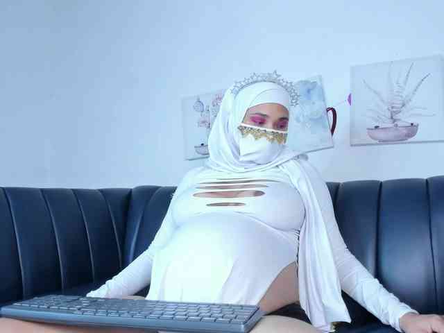 Eva-abaad webcam