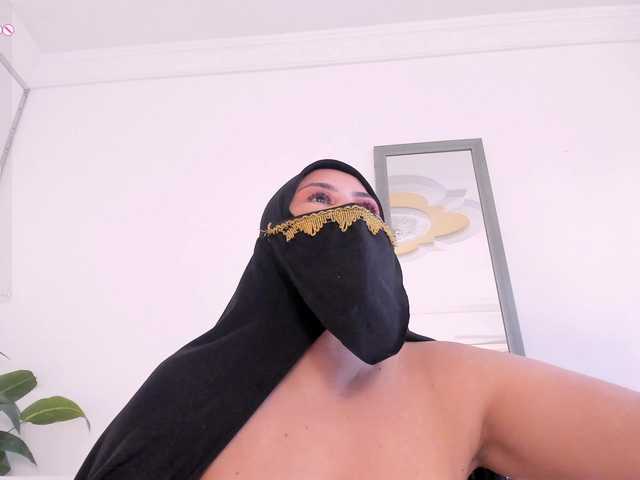 amina-hafssa's BongaCams show and profile