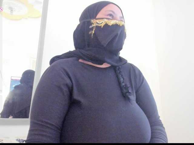 amina-hafssa's BongaCams show and profile