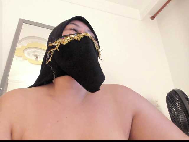 amina-hafssa's BongaCams show and profile