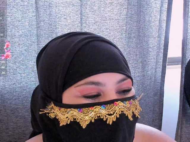 amina-hafssa's BongaCams show and profile