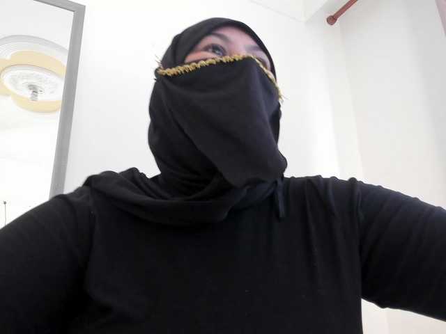 amina-hafssa's BongaCams show and profile