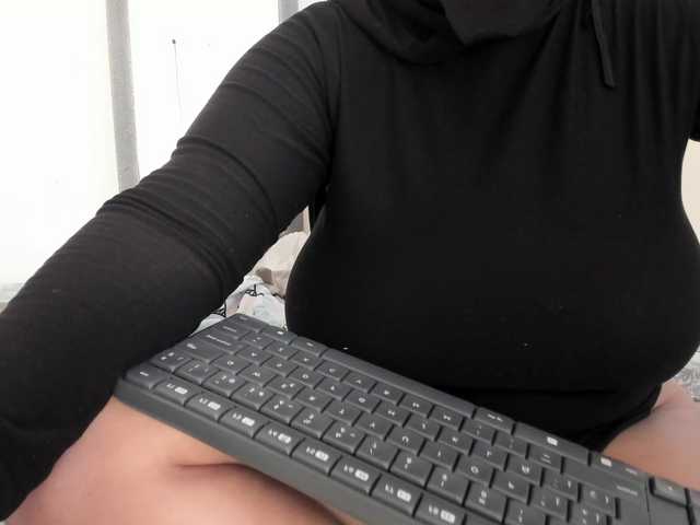 amina-hafssa's BongaCams show and profile