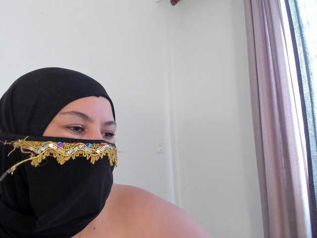 amina-hafssa's BongaCams show and profile